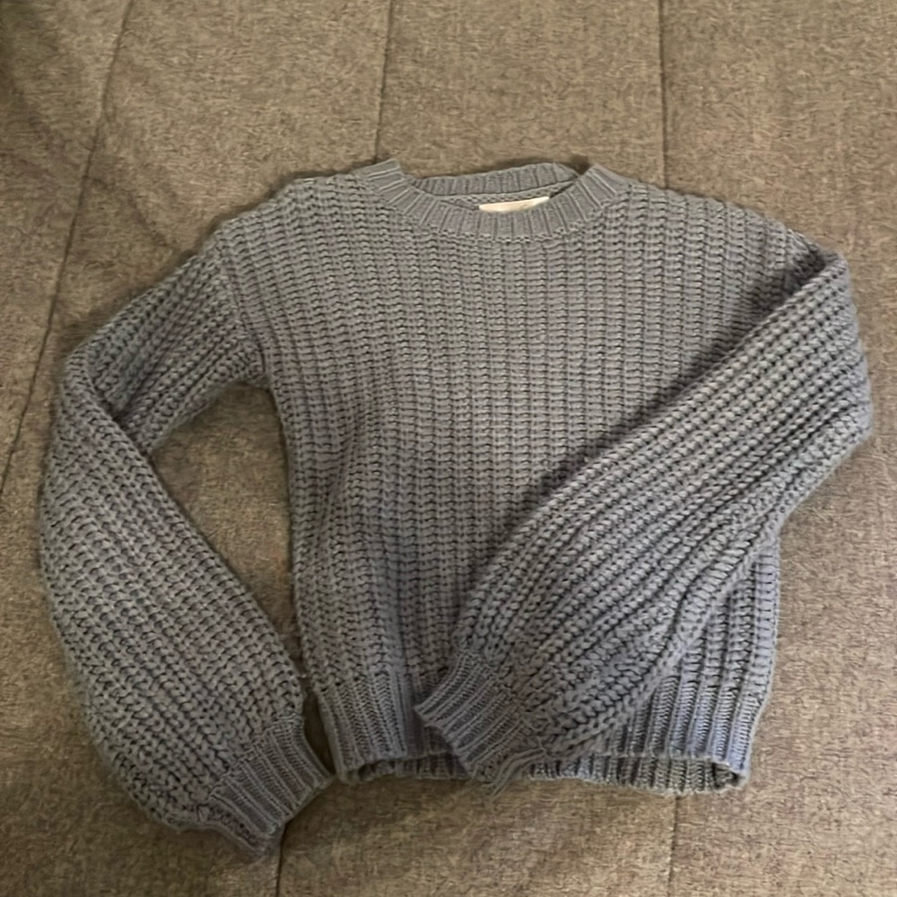 nice blue sweater size xs brand White farm